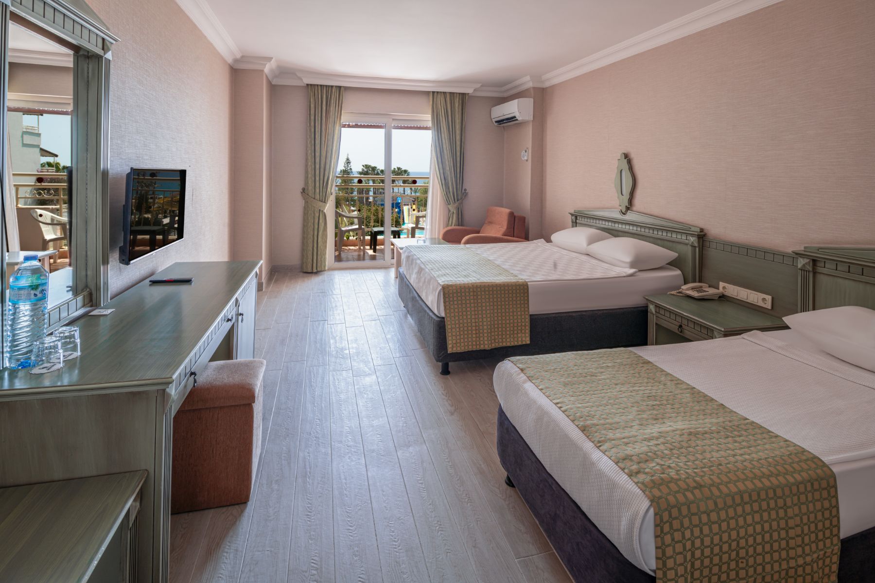 Standart Deniz Manzaralı Oda